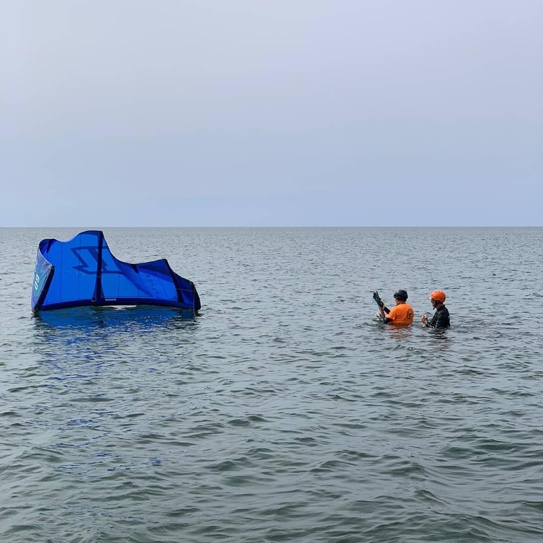 Kite launch training in water