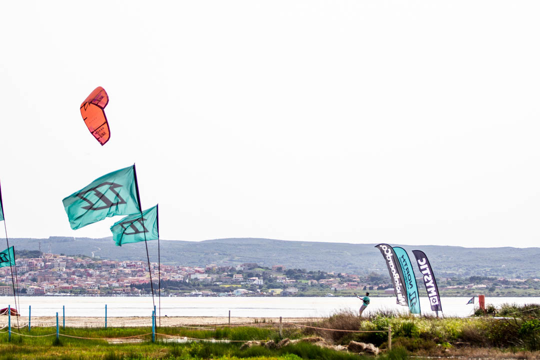 Punta Trettu Lagoon with Kitesurfers